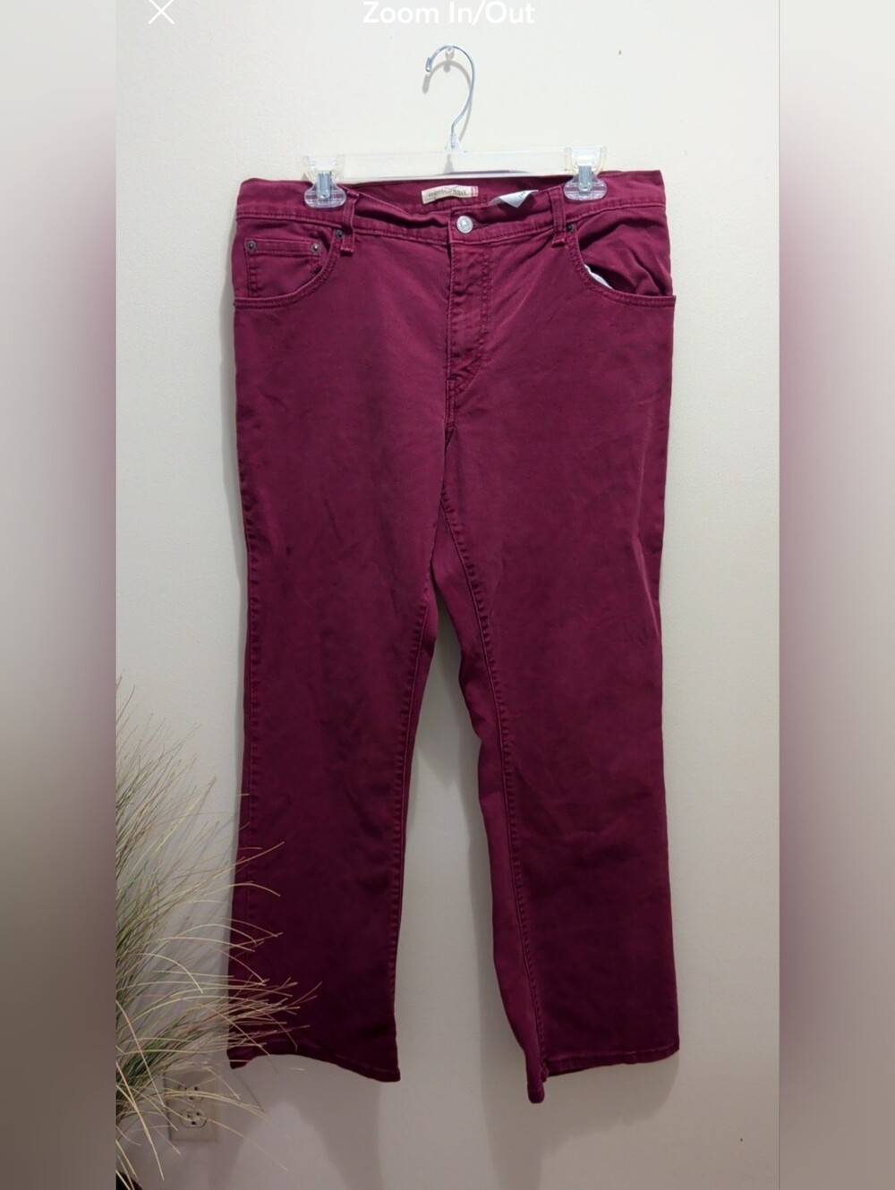 Levis 550 Relaxed Boot Cut Maroon/ Burgundy Women's Jeans